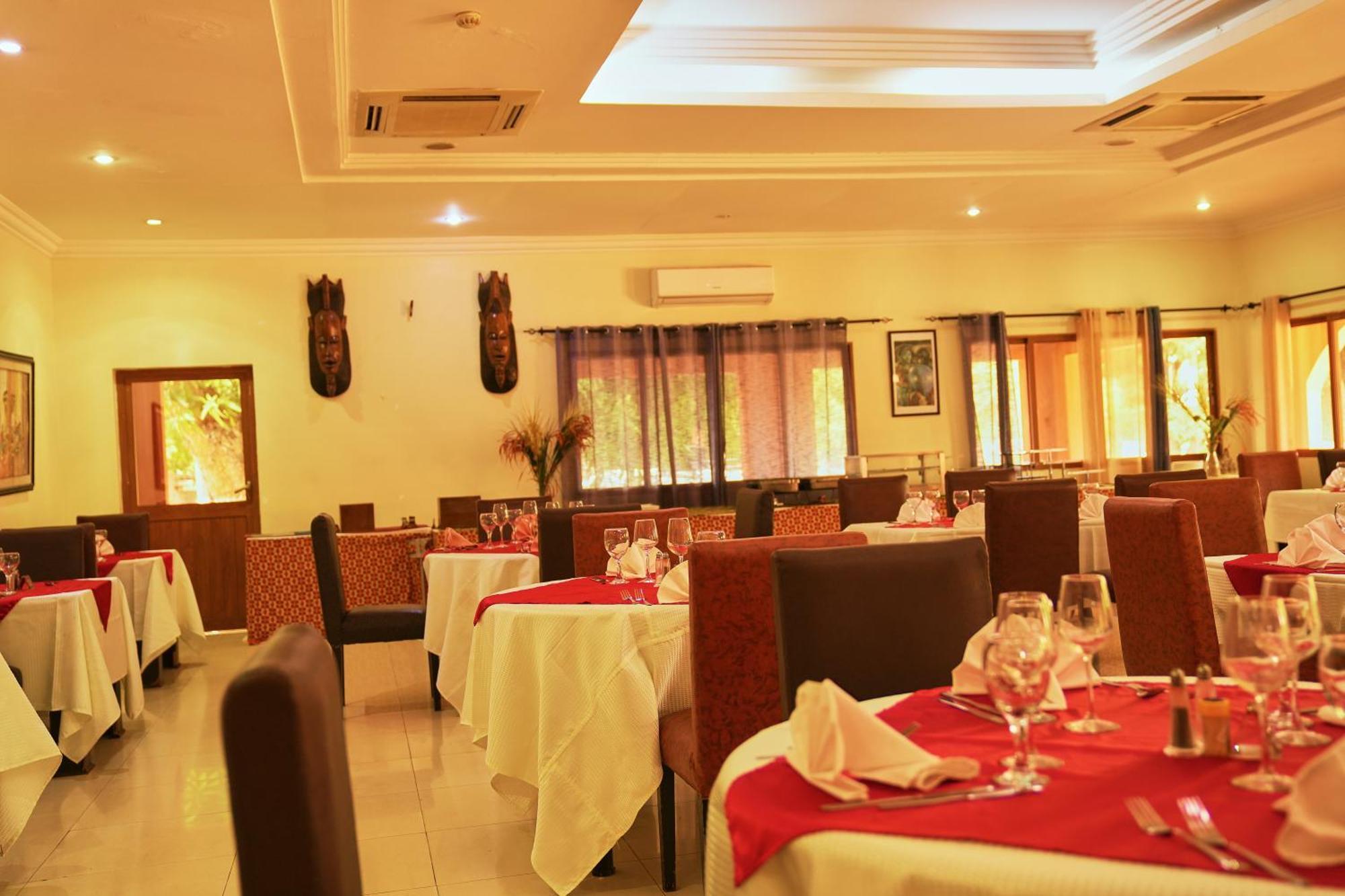 Dunia Hotel Bissau Exterior foto